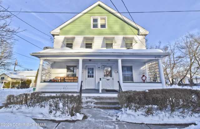 198 Grove Street photos photos