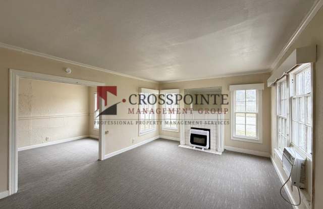 Charming 3 Bedroom Corner-Lot Cottage with Classic Character! Gallery 4