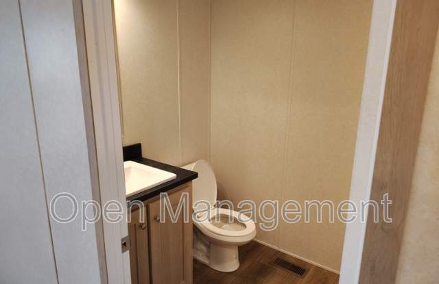 24 Erin Lane photos photos