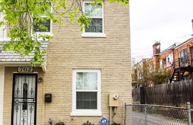 762 18th Street Northeast - 762 18th St NE, Washington, DC 20002