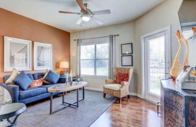 14843 Huebner Rd Gallery 2