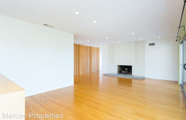 4374 Middlesex Dr. Gallery 4