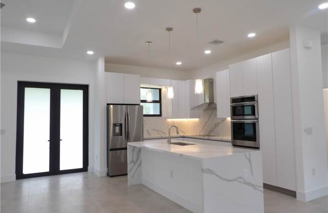 174 Ocean Park Drive Gallery 1