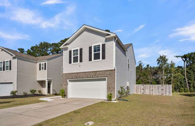 4 Bedroom 3 Bath Home Located in Shell Pointe at Cobblestone Village in Summerville! photos photos