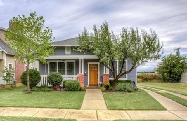 1312 Washington Ave - 1312 Washington Avenue, Fort Worth, TX 76104