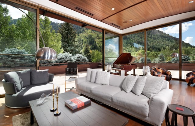 233 E Cooper Avenue - 233 North Cooper Avenue, Aspen, CO 81611