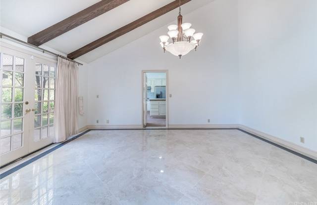6001 Woodland View Drive Gallery 3