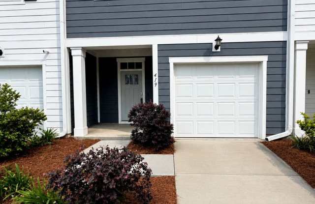 Beautiful 3 Bed / 2.5 Bath Townhome in Foxbank Plantation photos photos