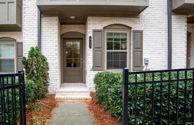 627 Broadview Place NE - 627 Broadview Pl NE, Atlanta, GA 30324