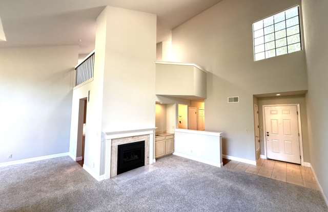 LARGE TWO BEDROOM TWO AND ONE-HALF BATH CONDO WITH LOFT AND GARAGE IN PACHECO VALLEY Gallery 3
