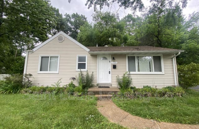 3360 Delta Dr - 3360 Delta Drive, Breckenridge Hills, MO 63074