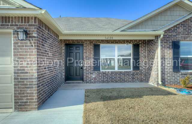 FOR LEASE | Bixby | $1625 Rent + $1625 Deposit Gallery 3