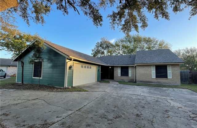 221 San Saba Drive - 221 San Saba Drive, Portland, TX 78374