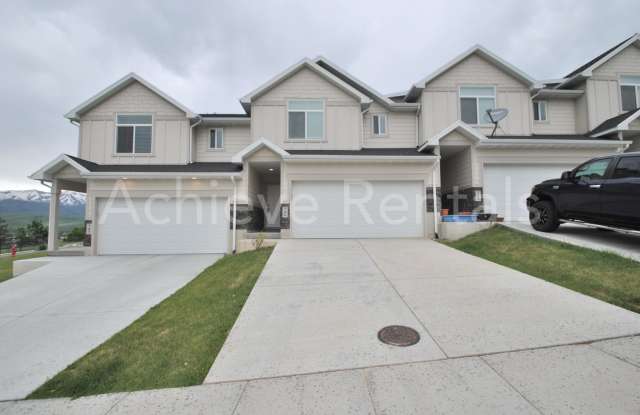 Mountain‑View Townhome | 30 Minutes to Ogden & Close to Snowbasin photos photos Mountain‑View Townhome | 30 Minutes to Ogden & Close to Snowbasin photos photos