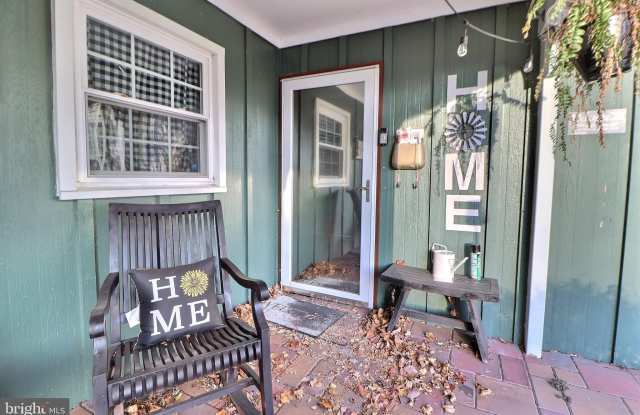 24 FORESTVIEW Place photos photos