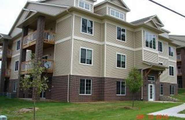 WESTGATE VILLAS - 1848 West Benton Street, Iowa City, IA 52246