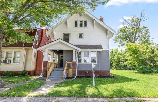 330 Westminster St photos photos