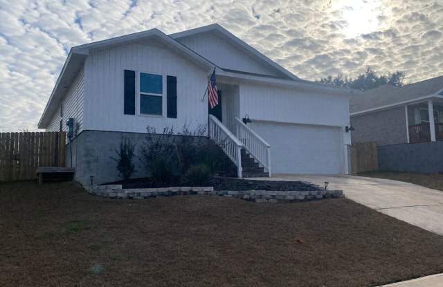 Efficient 4BR Living with Fenced Yard  Convenient Access photos photos