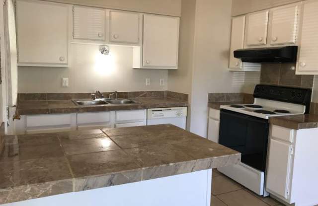 15620 Anderson Dr Gallery 4