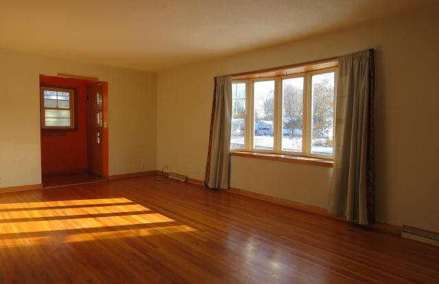 Available Sept 01 in Andover: 3bd 1ba 2car garage Large Corner Lot $1,995.00 plus utilities Gallery 3