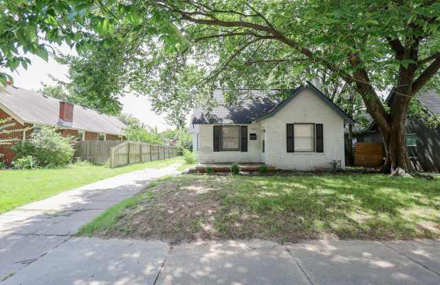 2 Bed | 2 Bath | 1120 S Columbia Ave | Close to TU photos photos
