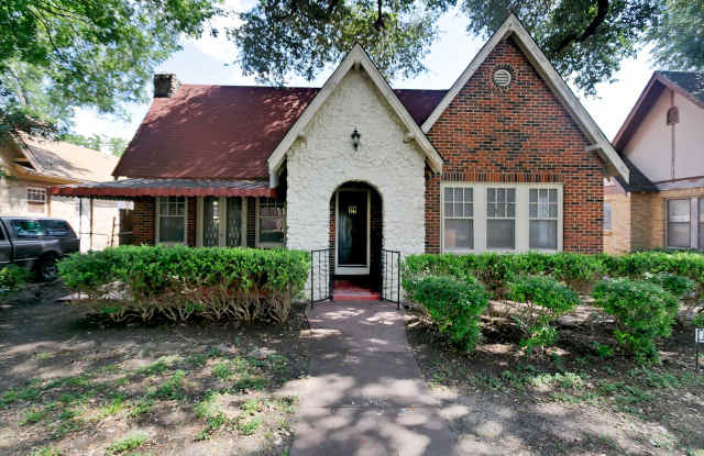 TRADITIONAL MONTICELLO PARK HOME WITH 1674 SQ. FT. OF LIVING SPACE Gallery 1