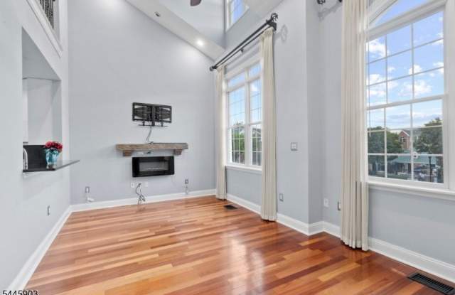 169 Price Ct Gallery 4