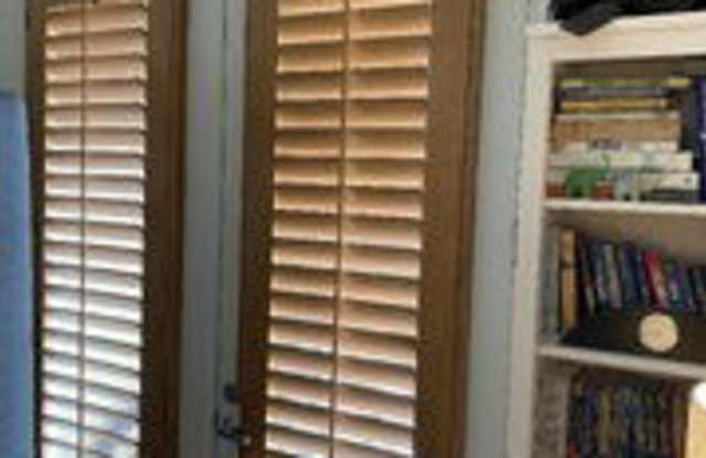 5831 Seawalk Drive photos photos