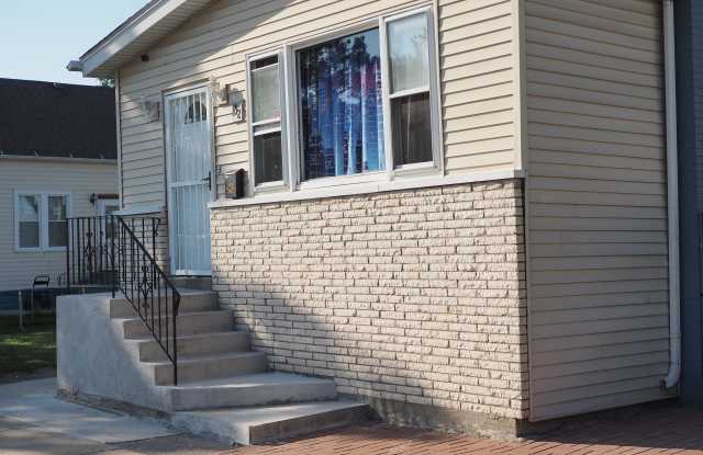 32 156th St photos photos