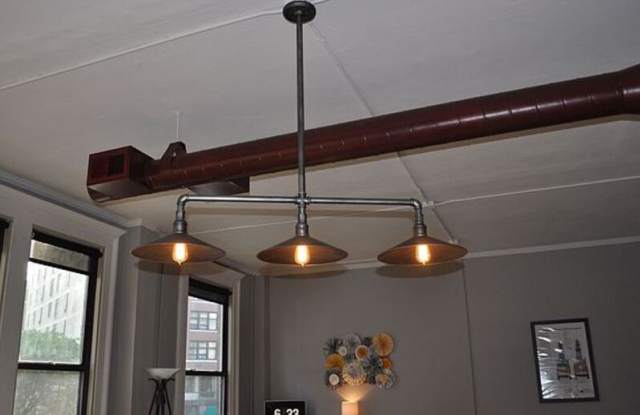 108 W Wells St #2 Gallery 1