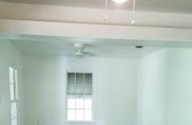 611 Lafayette Street Gallery 3