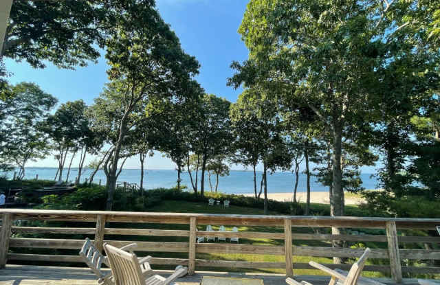 25 Harding Ter - 25 Harding Terrace, Sag Harbor, NY 11963 25 Harding Ter - 25 Harding Terrace, Sag Harbor, NY 11963