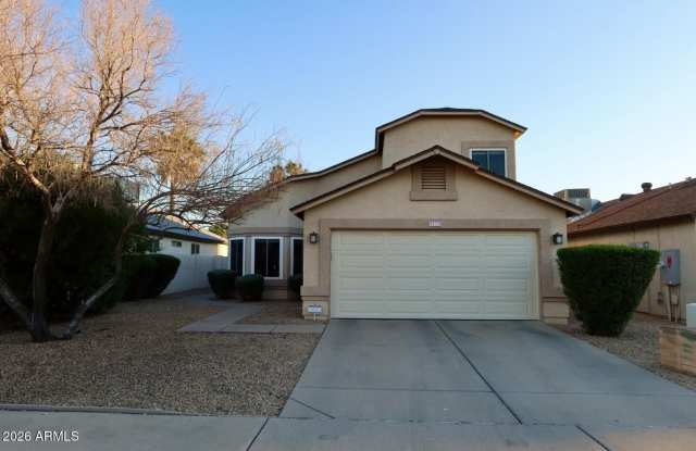 3113 E TOPEKA Drive photos photos