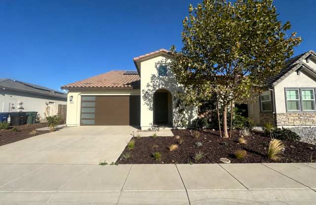 4352 Vanguard Drive Gallery 1