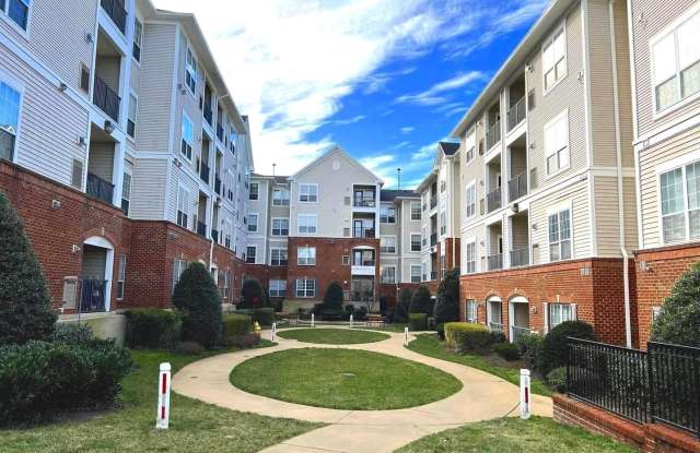 4852 EISENHOWER AVE #437 photos photos