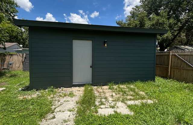 Move in Ready Luxury Renovated Spacious Studio! Utilities included!!! photos photos