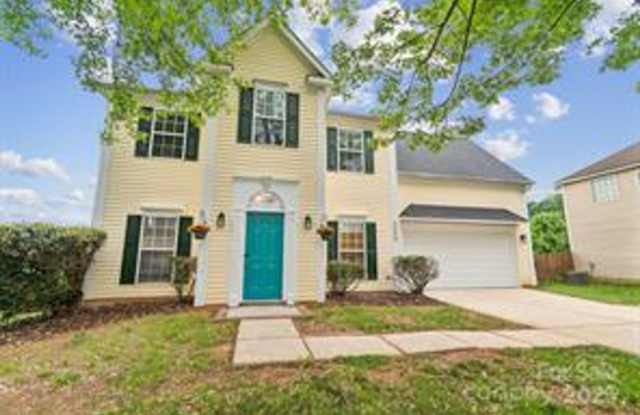STUNNING, SHOWSTOPPER IN TURTLE ROCK! photos photos