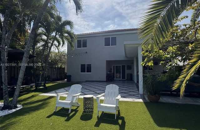 10973 NW 53rd Ln photos photos