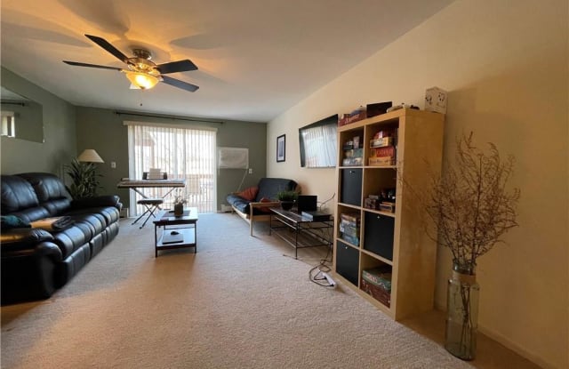 16 Carillon Drive Gallery 2