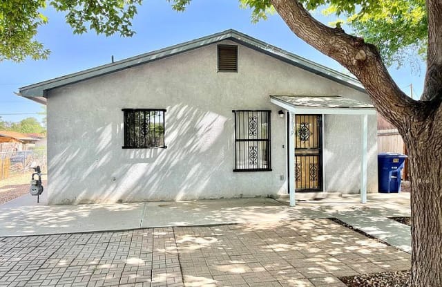 3609 Lombardy Rd NW - 3609 Lombardy Road Northwest, Albuquerque, NM 87105