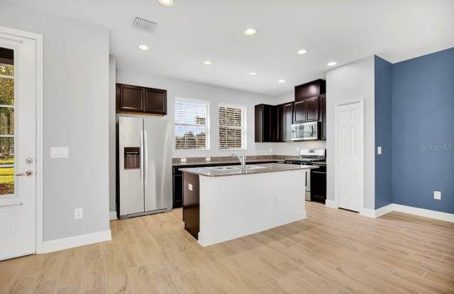 5808 CIRCA FISHHAWK Boulevard Gallery 2