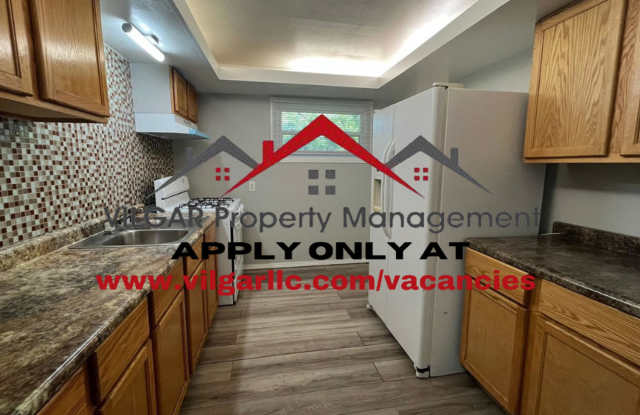Beautiful 3 Bedrooms / 1 Bath Home in Gary, IN photos photos