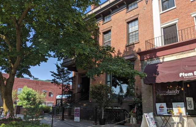 417 BROADWAY Gallery 2