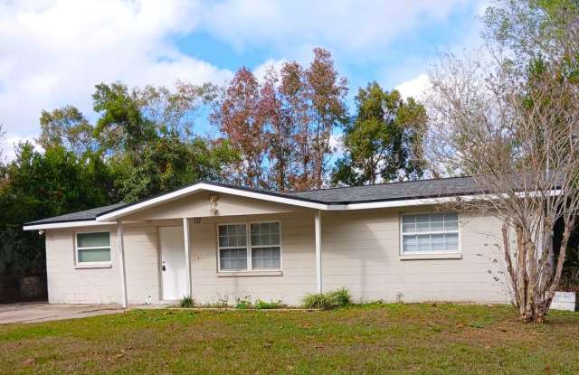 Spacious 3 bedroom / 1 Bath Single Family Home photos photos Spacious 3 bedroom / 1 Bath Single Family Home photos photos