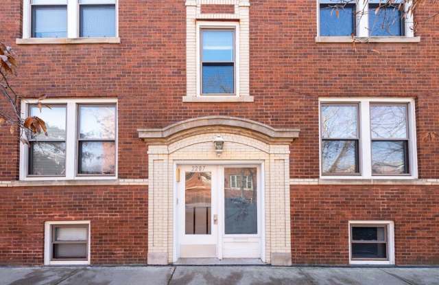 2207 W School Street photos photos