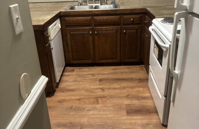 6921 Sandringham Dr - 6921 Sandringham Drive, Raleigh, NC 27613