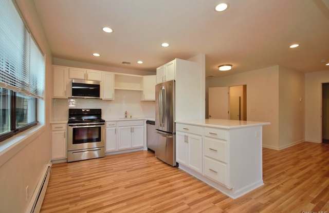 190 N State Road Gallery 2