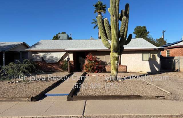 Cute 2 Bedroom House for Rent - Close to Reid Park (22nd St/Tucson) - 2613 East Beverly Drive, Tucson, AZ 85716