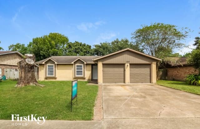 1201 Brookhollow Drive - 1201 Brookhollow Drive, Deer Park, TX 77536