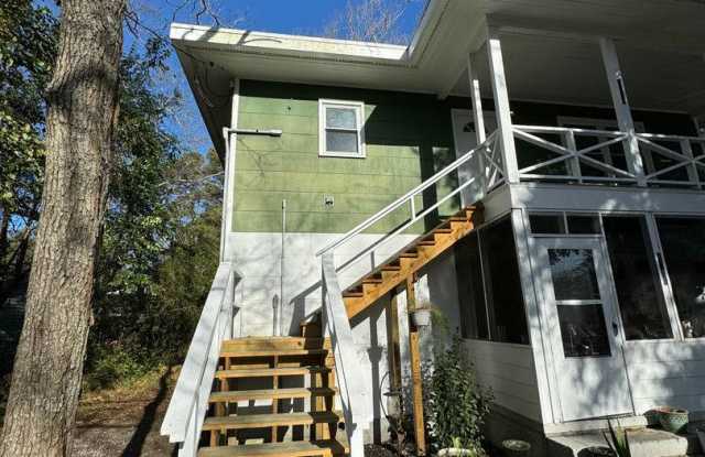 Centrally located, close to the Mall photos photos